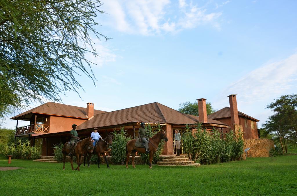 Kili Villa Kilimanjaro Luxury Retreat Аруша Екстериор снимка
